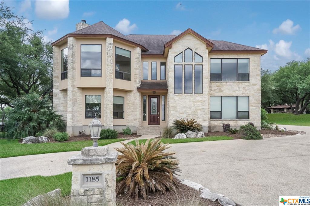 1185 Kings Point Dr - Photo 1