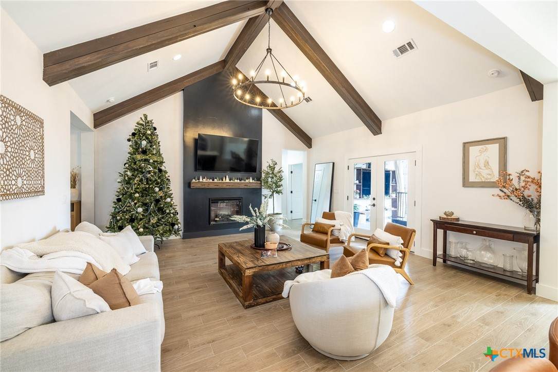 1428 Springwater - Photo 1