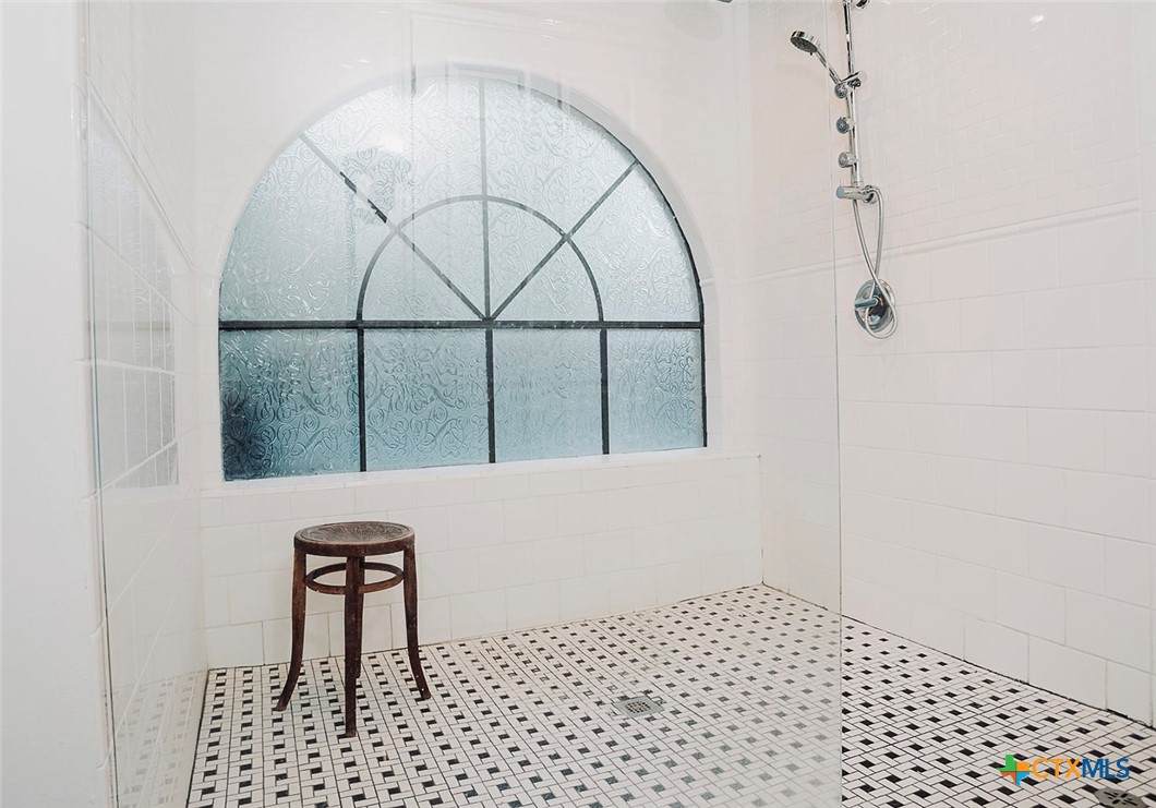 3812 Greenridge - Photo 1