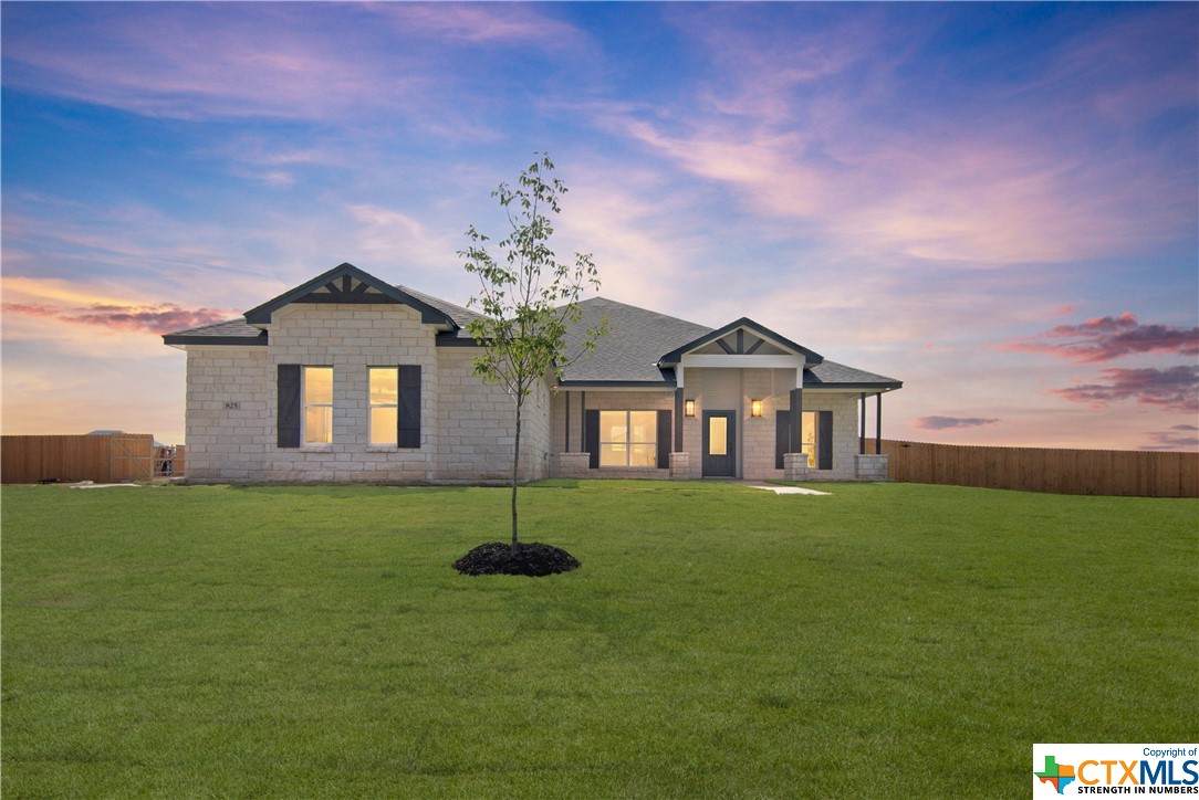 825 Niki Drive - Photo 1