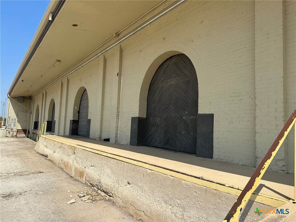 200 W2 New Braunfels Street - Photo 1