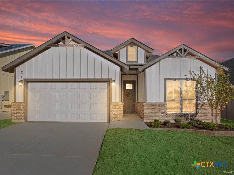 1978 Rosson Street - Photo 1