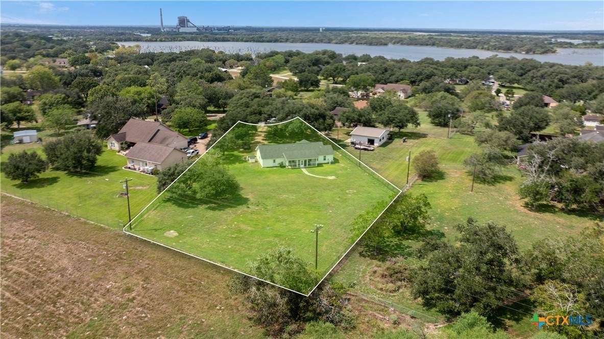 83 Lakeoak - Photo 1