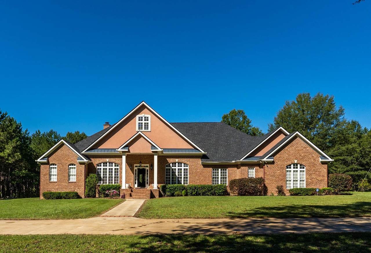 2138 Midway Road - Photo 1