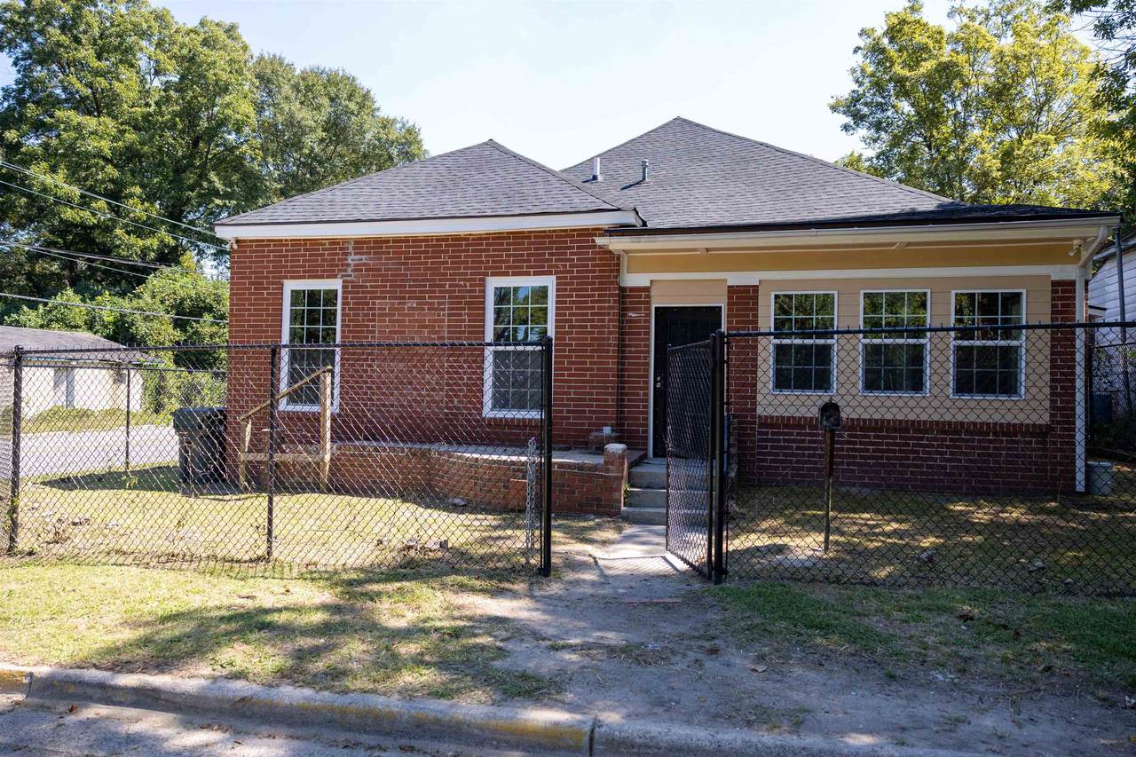 1106 Lawton Drive - Photo 1