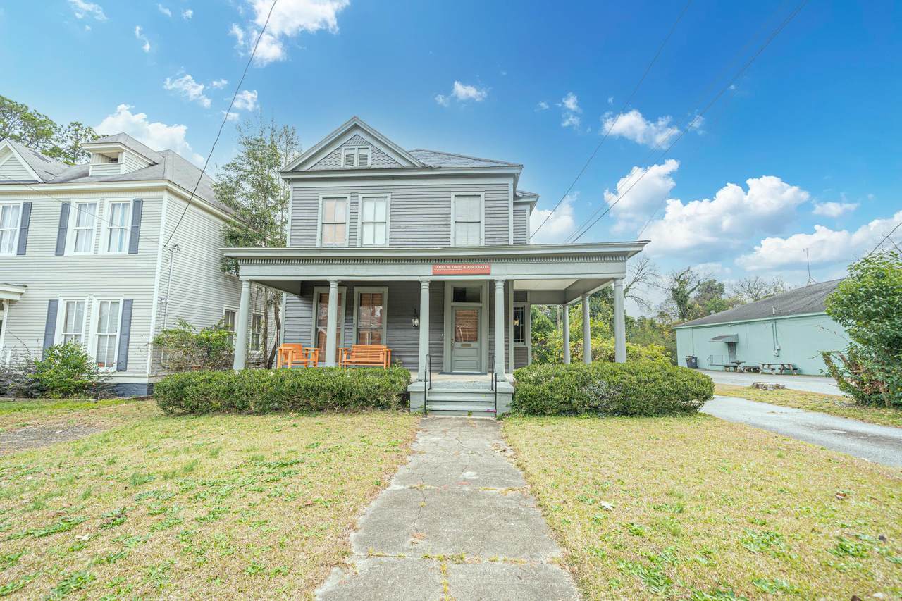143 Lamar Street - Photo 1