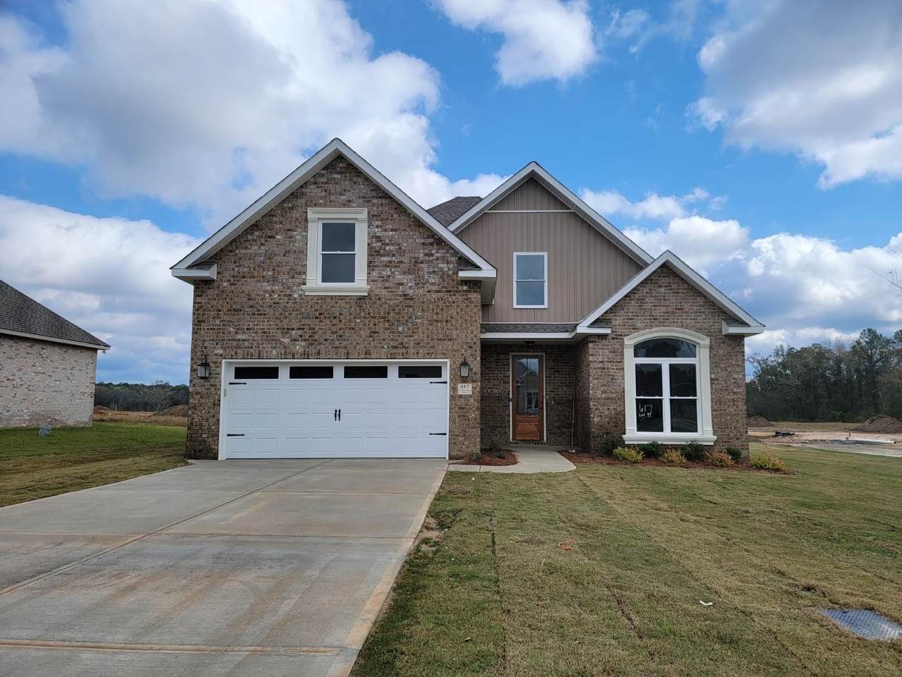 617 Jeffery Thomas Drive - Photo 1