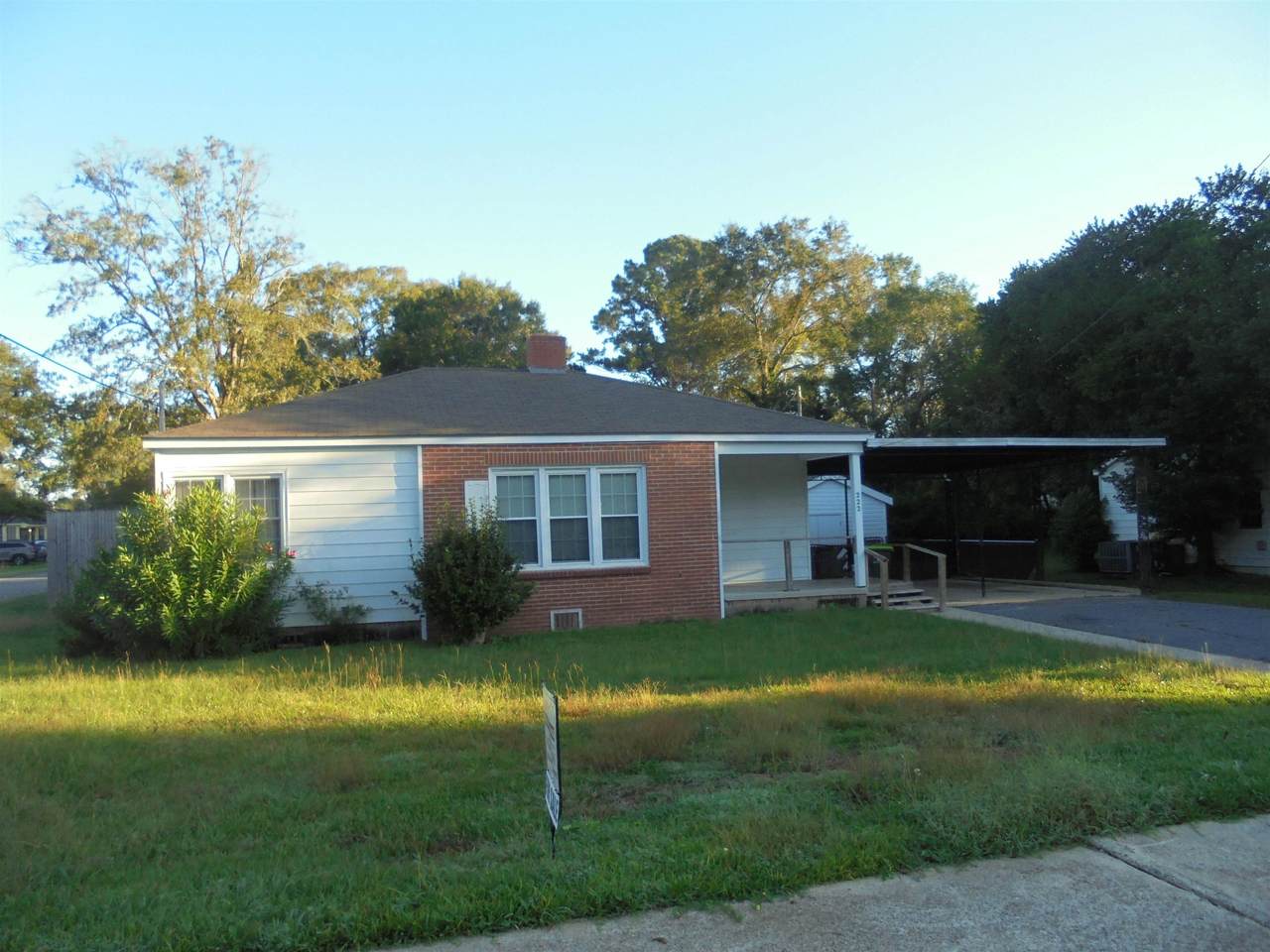 222 Shirley Drive - Photo 1