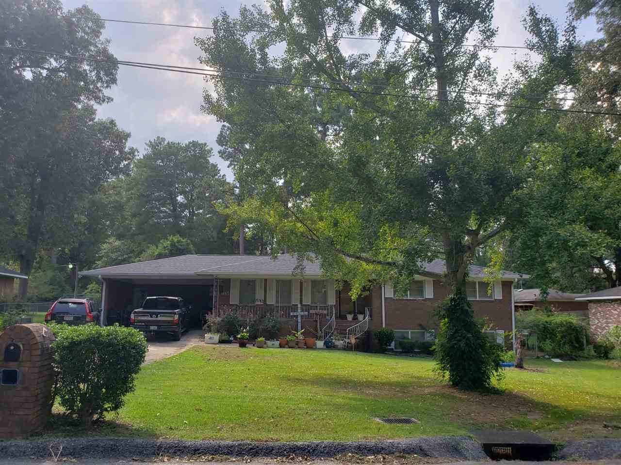105 Dennis Drive - Photo 1