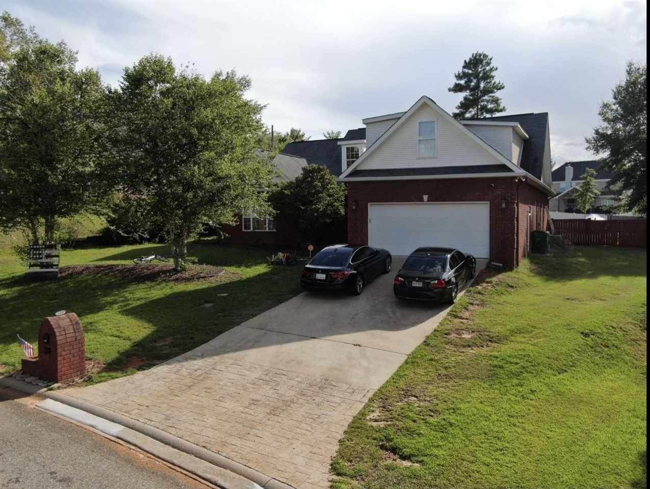 124 Berwick Circle - Photo 1