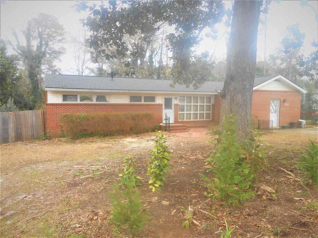 126 Carter Circle - Photo 1