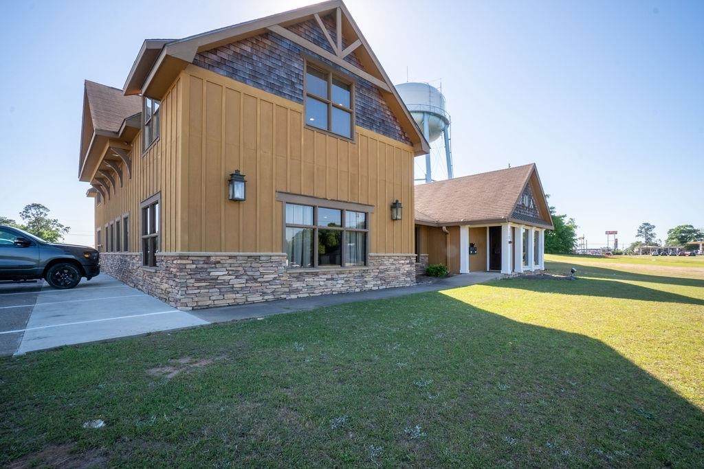 110 Kellwood Drive - Photo 1