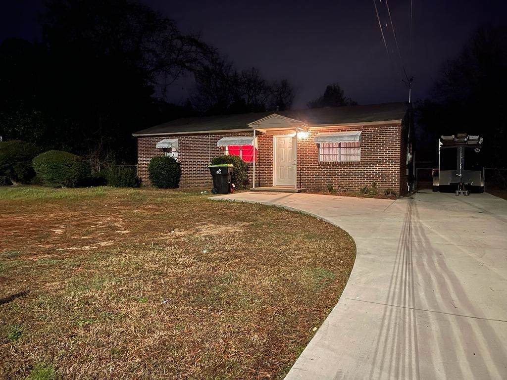210 Madrid Street - Photo 1