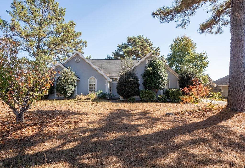 105 Loxley Drive - Photo 1