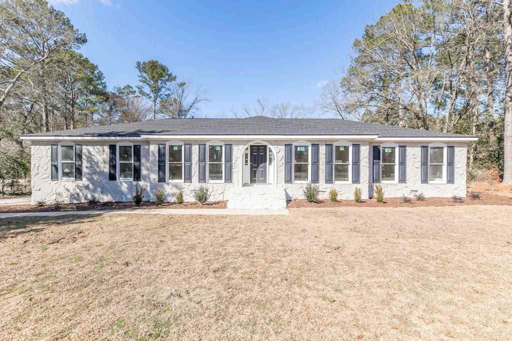 301 Holly Drive - Photo 1