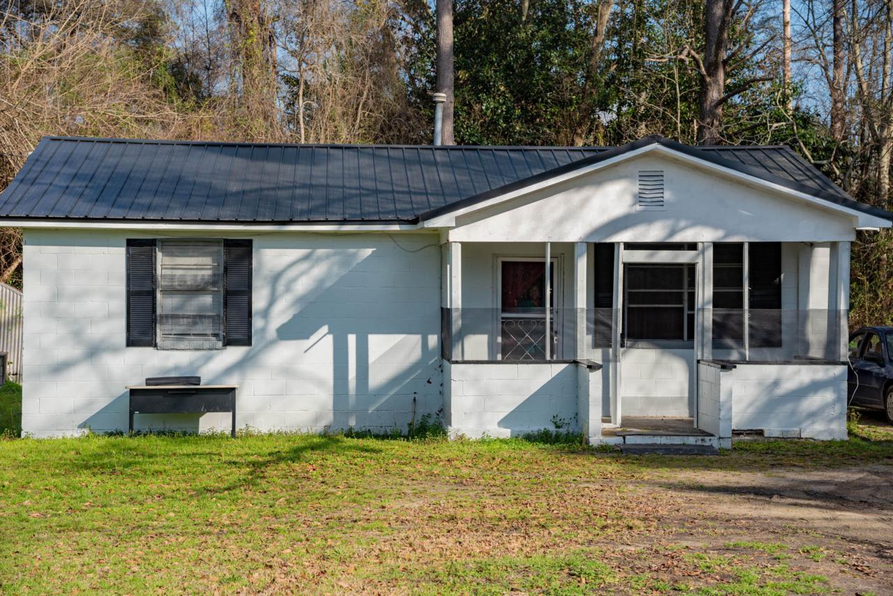 435 Rivers Street - Photo 1