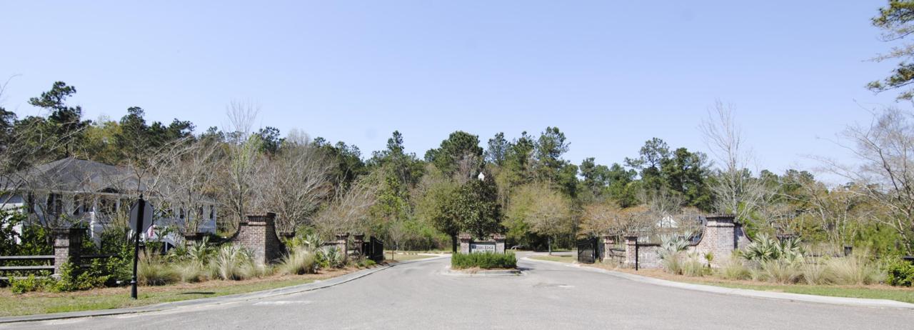 102 Waters Edge Lane - Photo 1