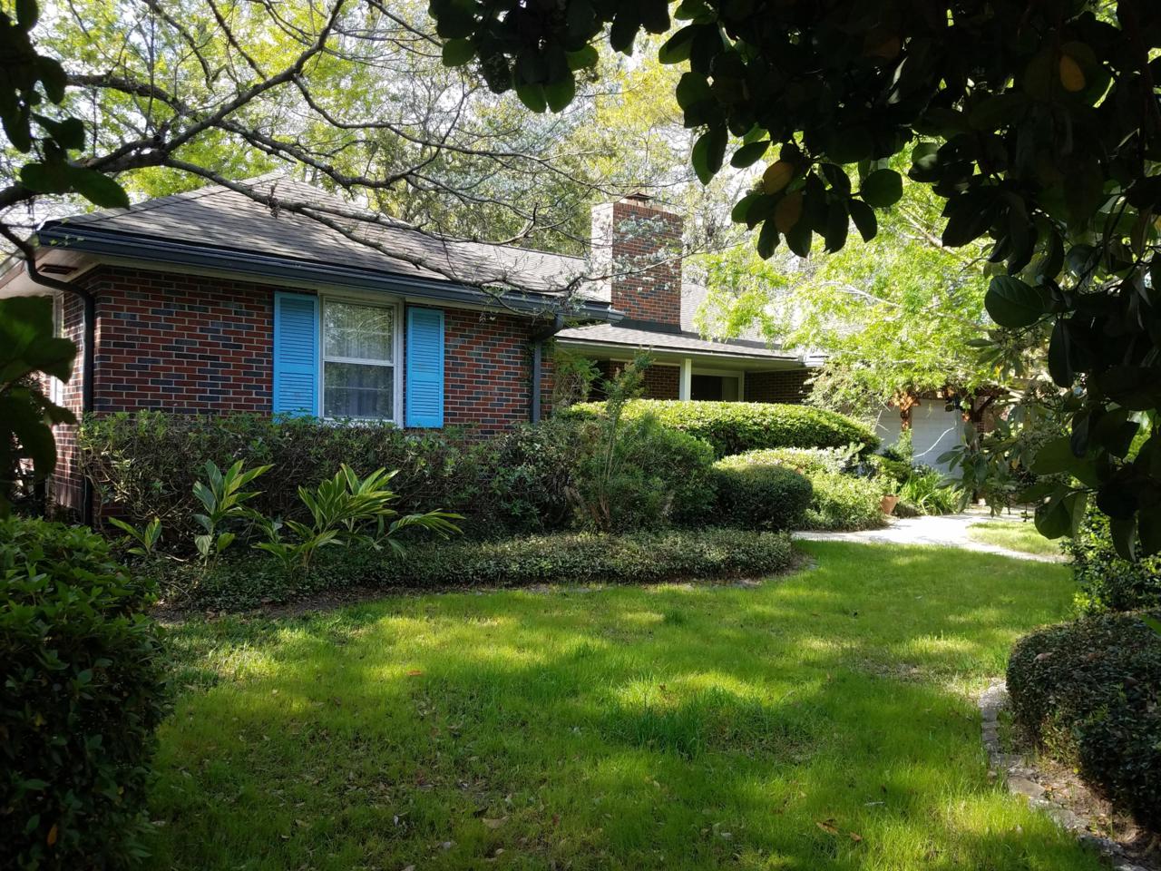 13 Sheridan Road - Photo 1