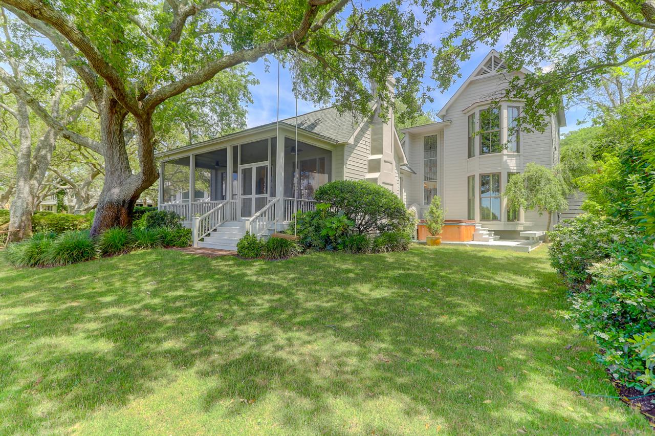 617 Pitt Street - Photo 1