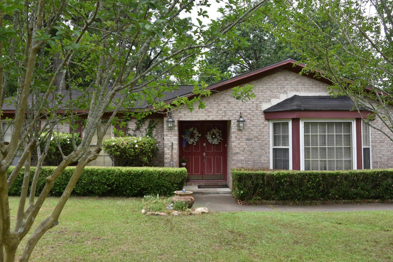 1937 Ivy Hall Road - Photo 1