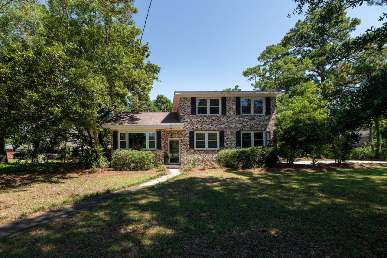 775 Sparrow Street - Photo 1
