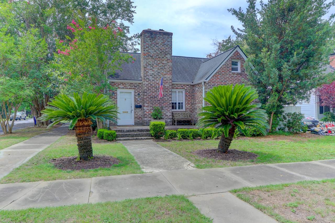 219 Gordon Street - Photo 1
