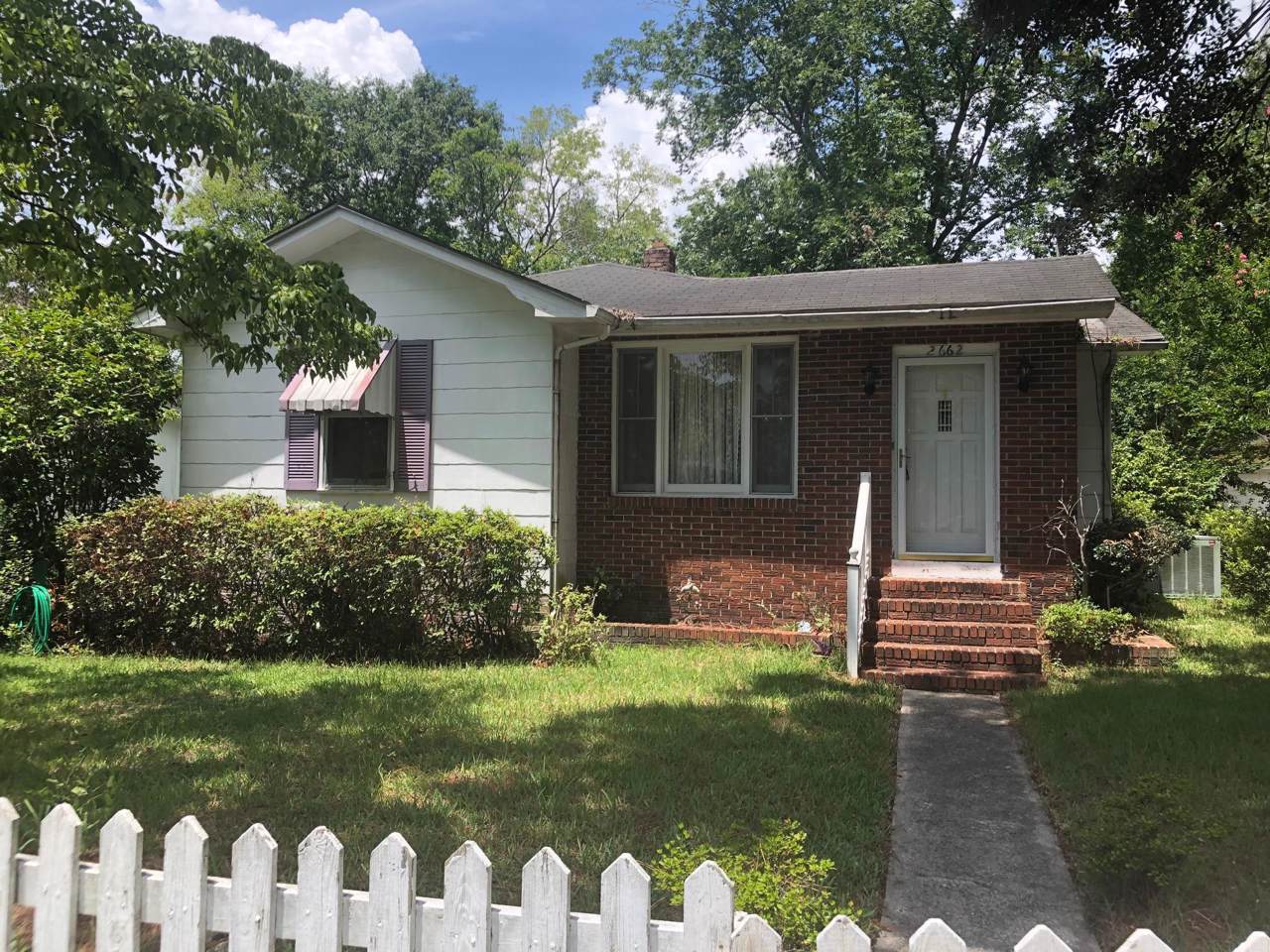 2662 Poplin Avenue - Photo 1