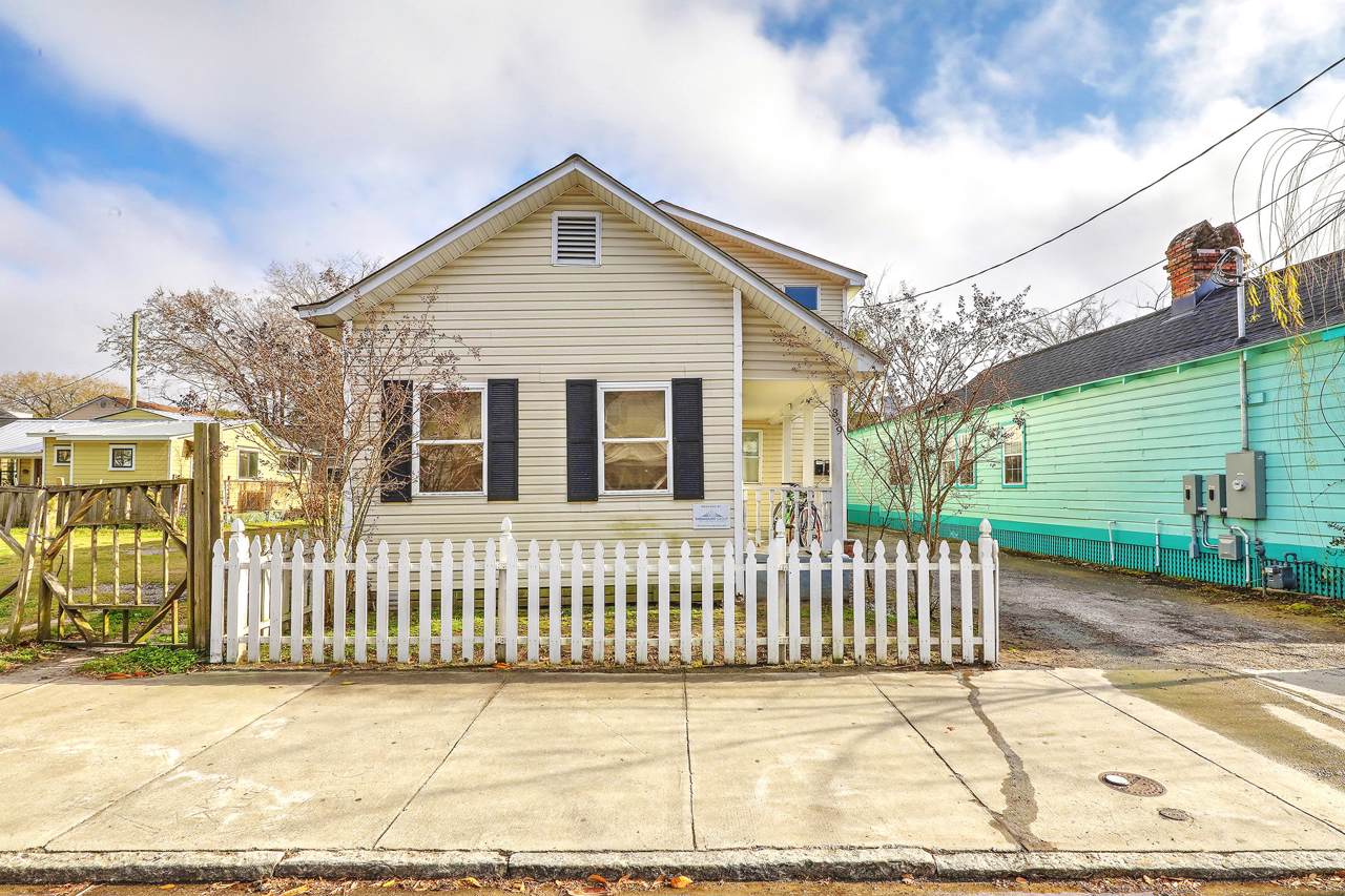 399 Huger Street - Photo 1