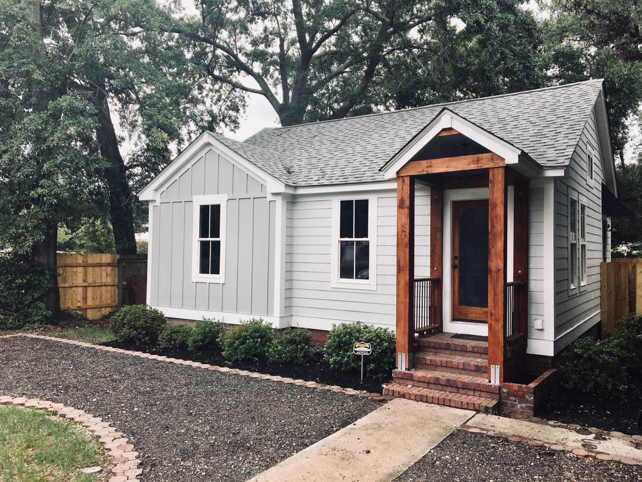 1456 Montague Avenue - Photo 1