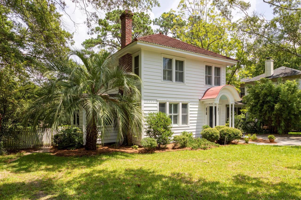 2082 Seabrook Avenue - Photo 1