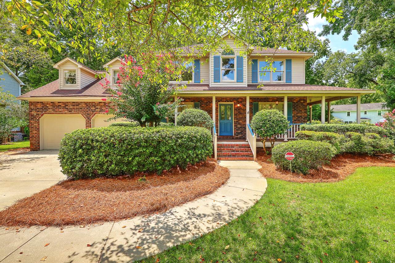 200 Loch Lomond Street - Photo 1