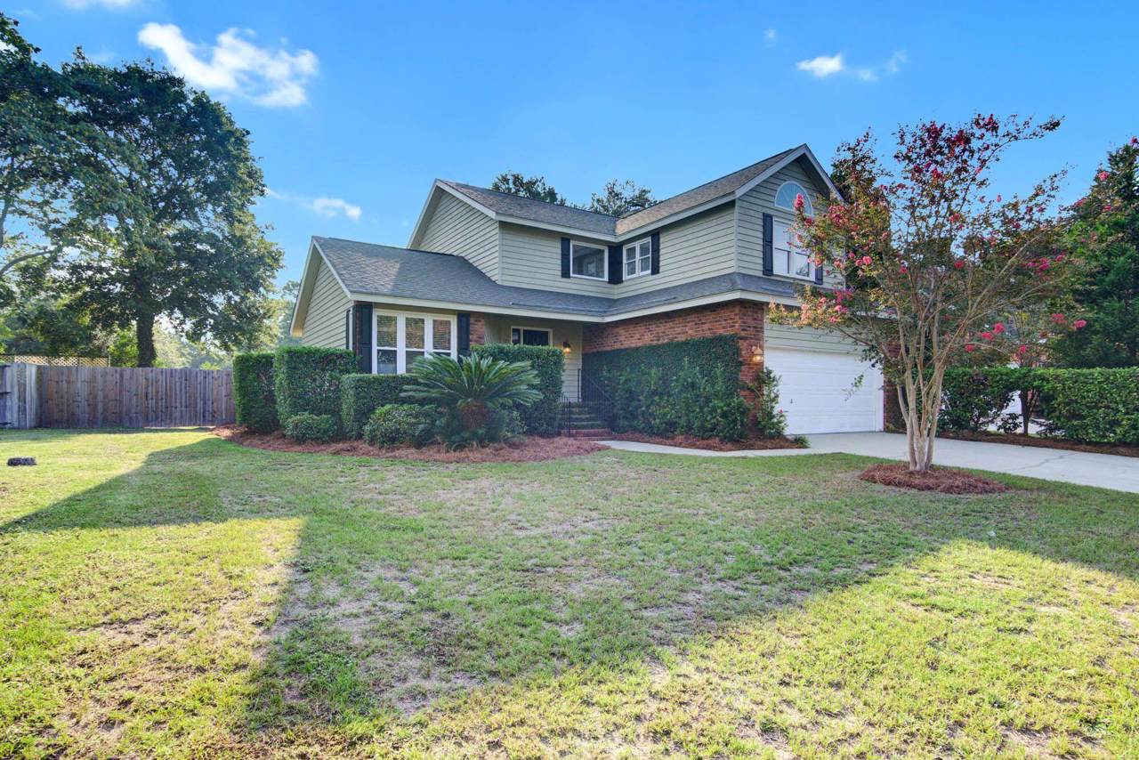 825 Detyens Road - Photo 1