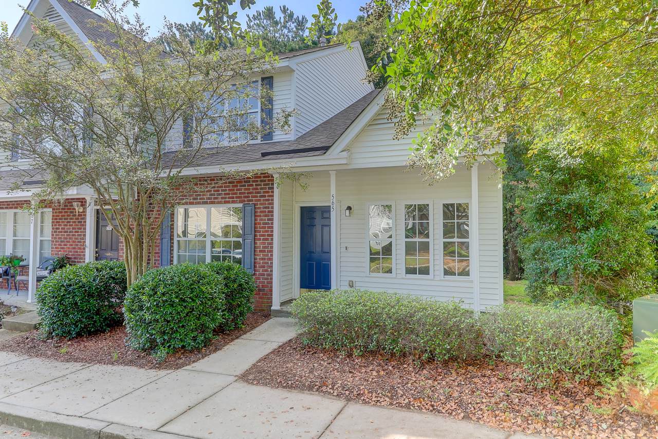 565 Tayrn Drive - Photo 1
