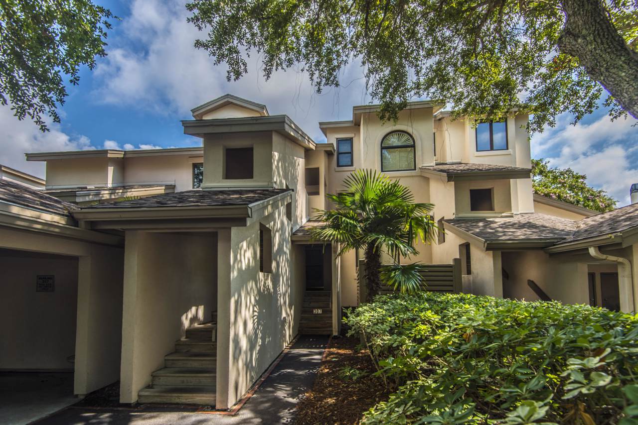 307 Yacht Harbor Court - Photo 1