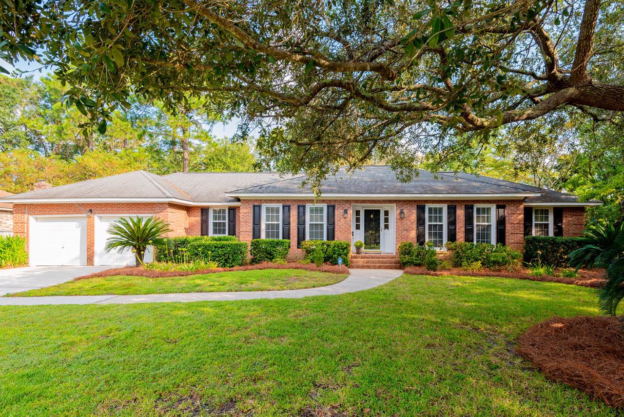 956 Cummings Circle - Photo 1