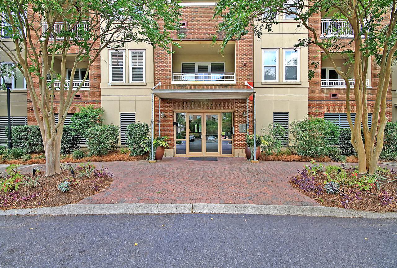 200 River Landing Drive - Photo 1