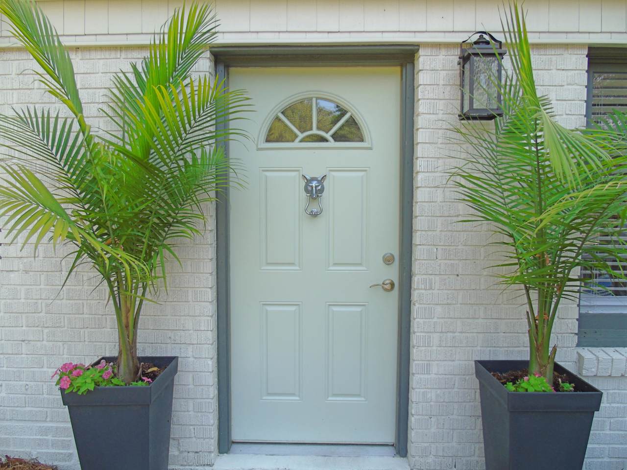 1529 Shandon Street - Photo 1