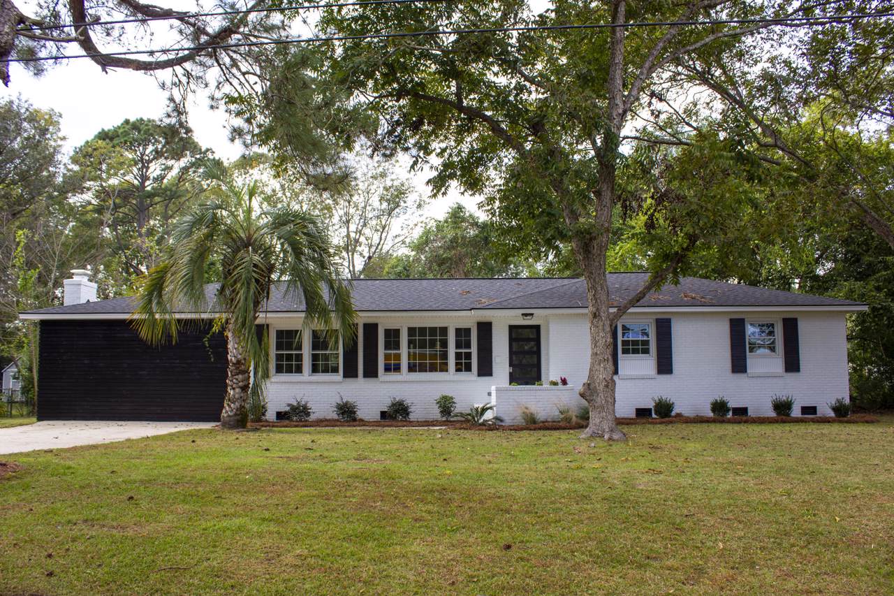 1424 Tara Road - Photo 1