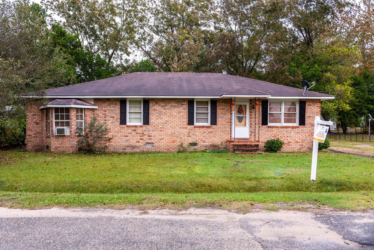 120 Calhoun Street - Photo 1