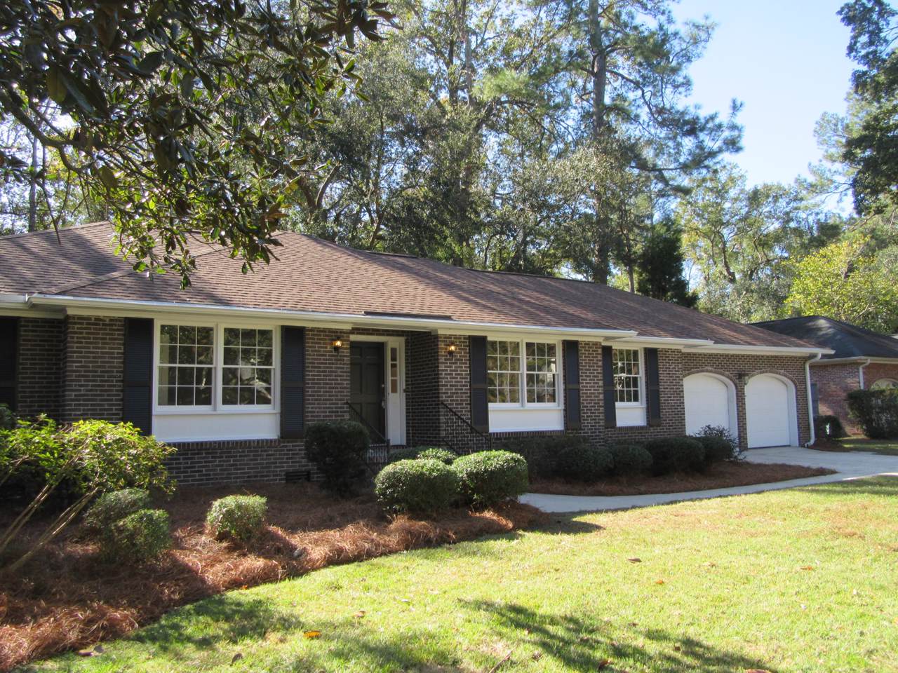 109 Inwood Drive - Photo 1