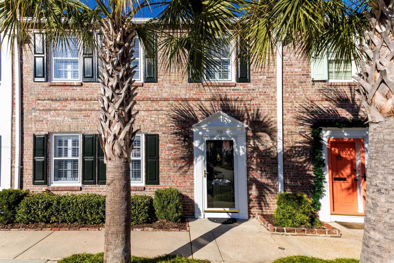 20 Charlestowne Court - Photo 1