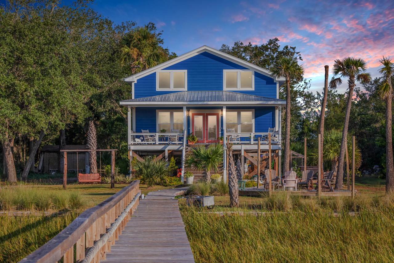 3325 Buccaneer Road - Photo 1