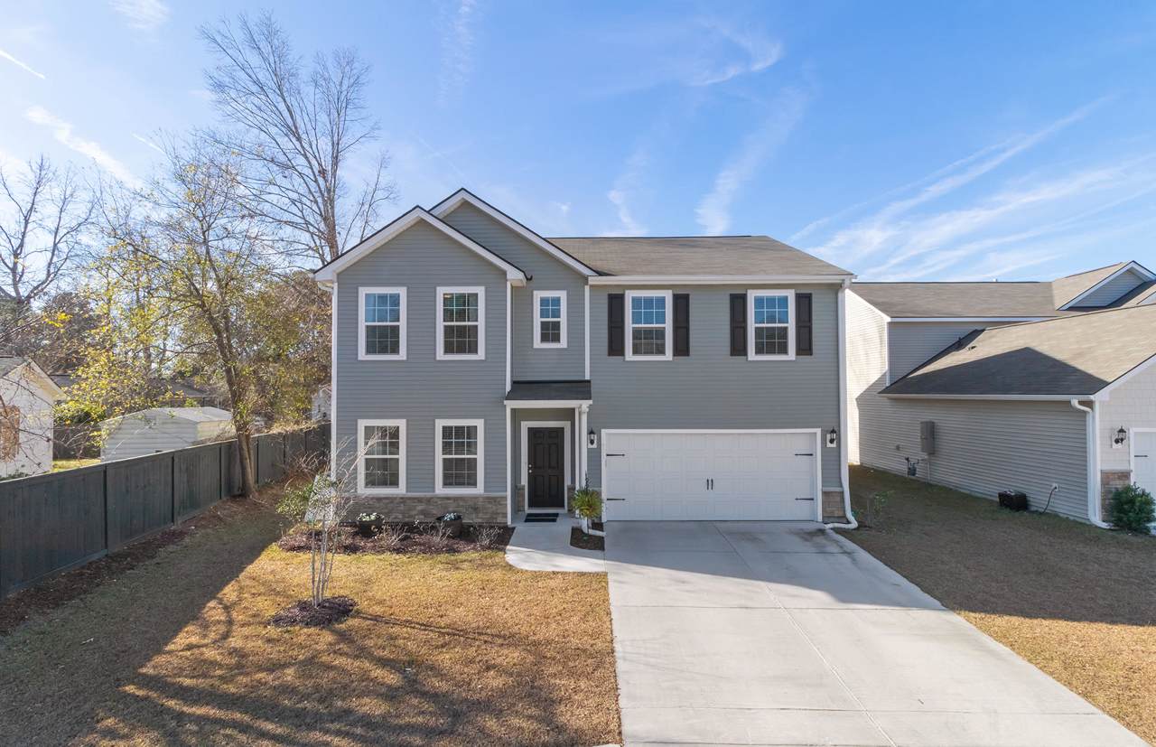 1821 Corvina Drive - Photo 1
