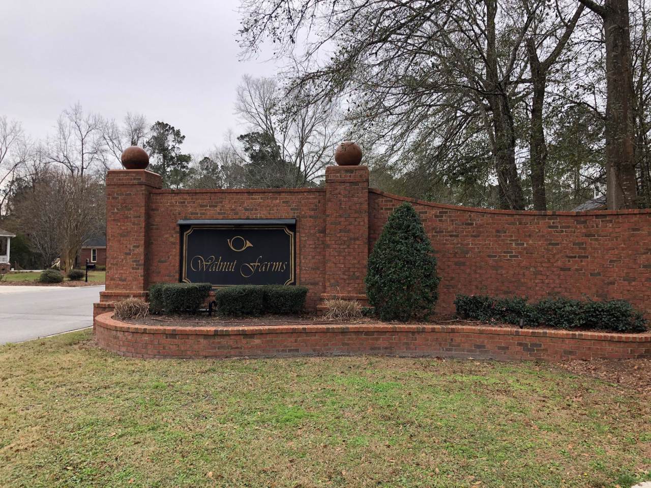 210 Glen Forest Court - Photo 1