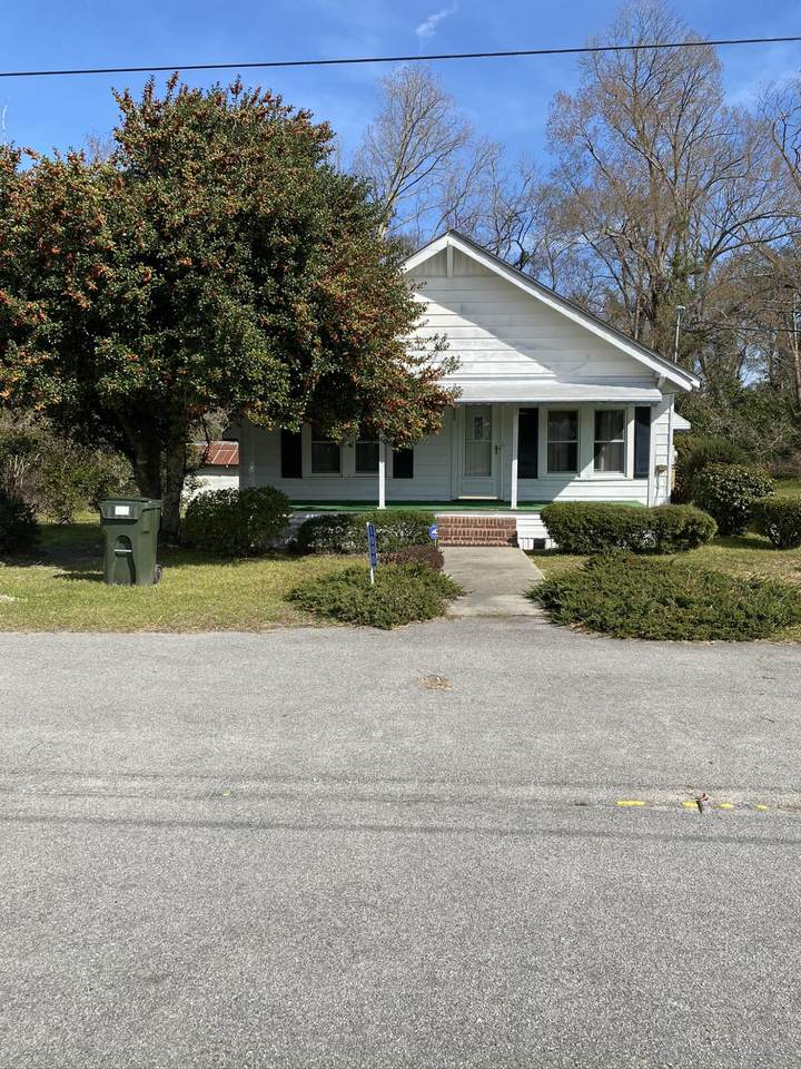 1000 Railroad Avenue - Photo 1