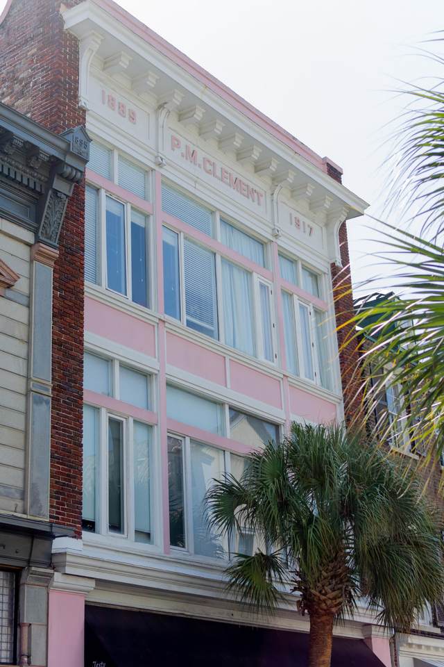 350 King Street - Photo 1