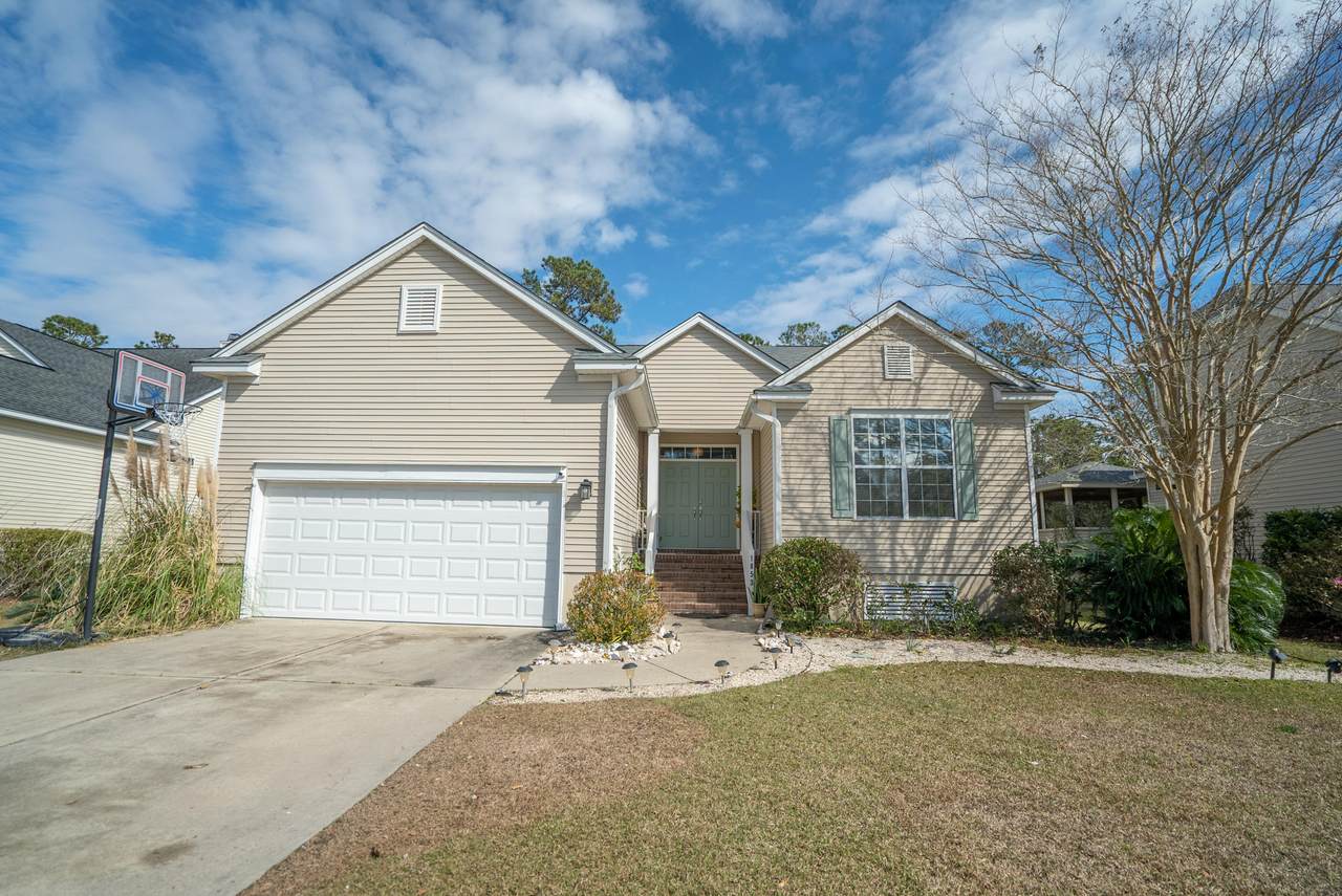 1853 Palmetto Isle Drive - Photo 1