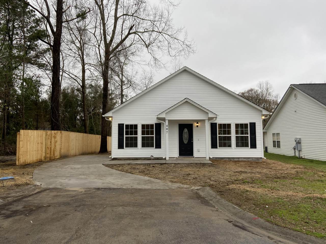 223 Challedon Drive - Photo 1