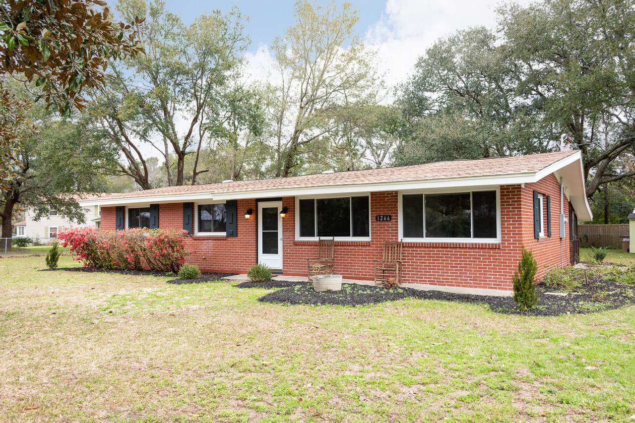 1266 Stone Post Road - Photo 1