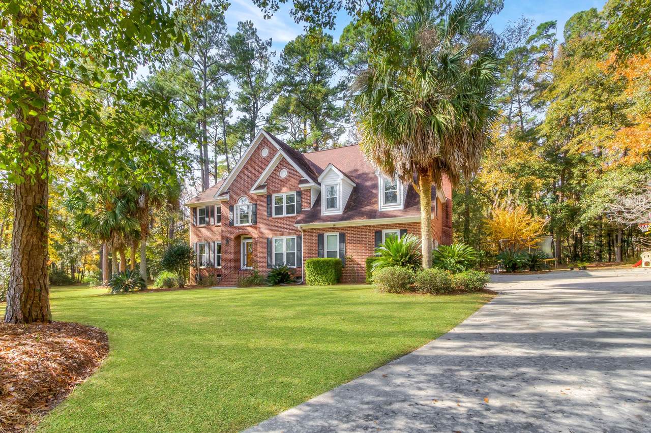 331 Compton Crossing - Photo 1